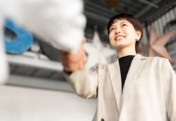 本当に自分の力を理解している人は、「できること」だけでなく「できないこと」もきちんと把握しています。だからこそ、自分の得意分野に集中し、不得意な部分は信頼できる人に任せることができるのです。