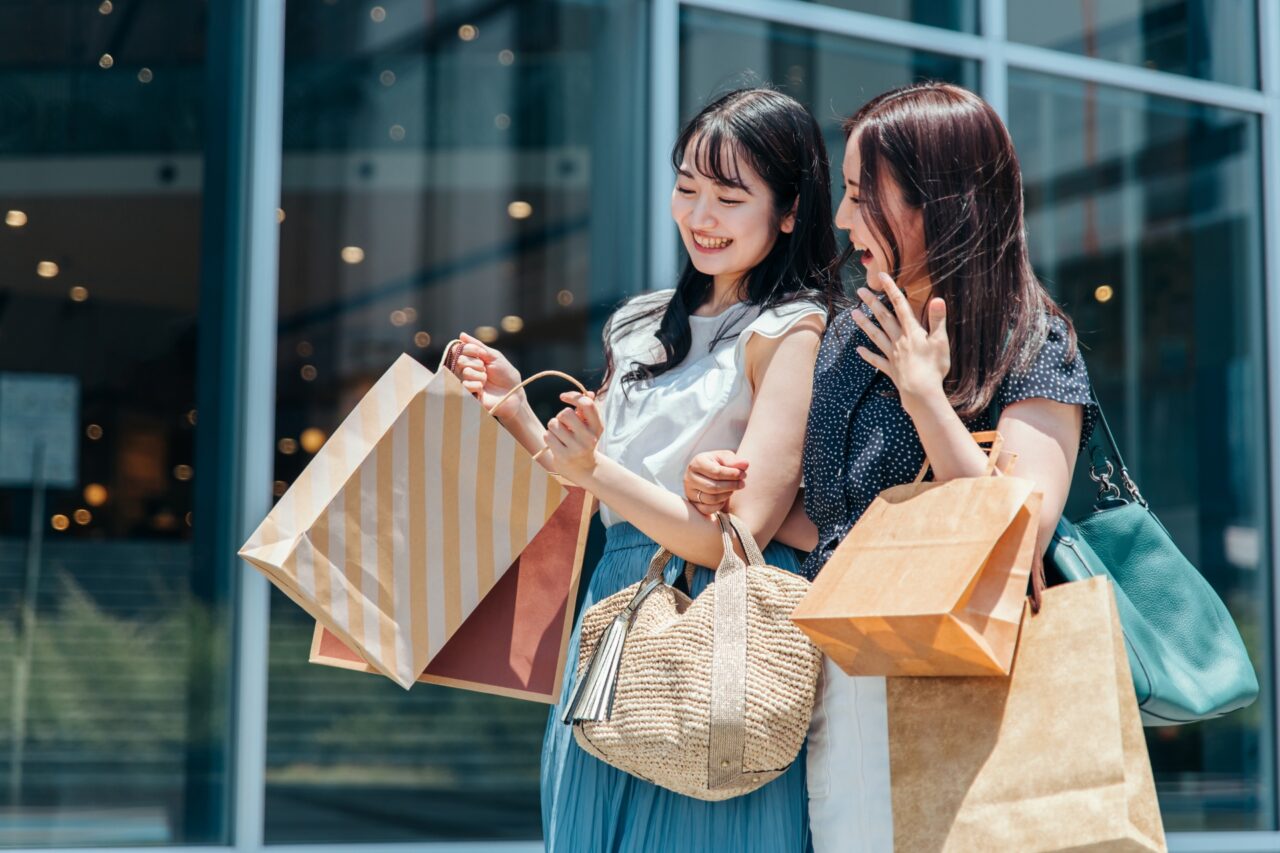 プロダクトアウトは、作り手の思いを生む力です。
マーケットインは、その思いを相手に届ける力です。
この両方がつながった時、商品やサービスはただ存在するだけでなく、人に選ばれるものになっていくのだと思います。